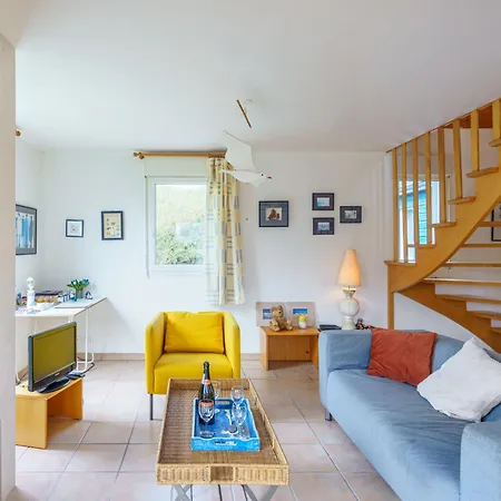 Holiday home Maison Bleue By Interhome